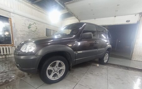 Chevrolet Niva I рестайлинг, 2013 год, 450 000 рублей, 9 фотография