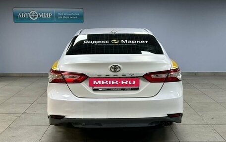 Toyota Camry, 2019 год, 1 912 000 рублей, 6 фотография