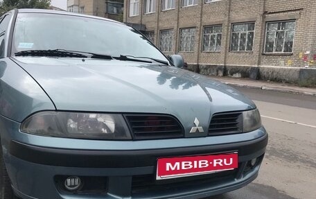 Mitsubishi Carisma I, 2002 год, 300 000 рублей, 1 фотография