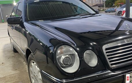 Mercedes-Benz E-Класс, 1999 год, 840 000 рублей, 6 фотография