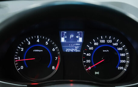 Hyundai Solaris II рестайлинг, 2015 год, 835 000 рублей, 18 фотография