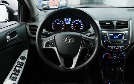 Hyundai Solaris II рестайлинг, 2015 год, 835 000 рублей, 15 фотография