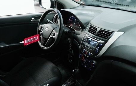 Hyundai Solaris II рестайлинг, 2015 год, 835 000 рублей, 21 фотография