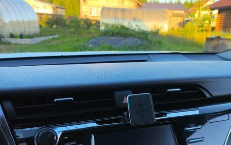 Toyota Camry, 2021 год, 2 800 000 рублей, 18 фотография