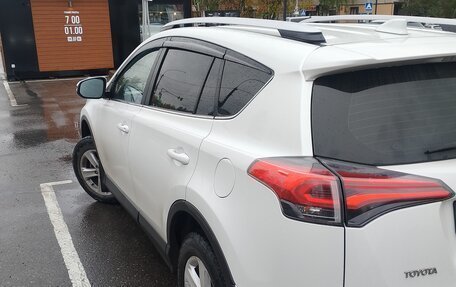 Toyota RAV4, 2019 год, 2 930 000 рублей, 5 фотография