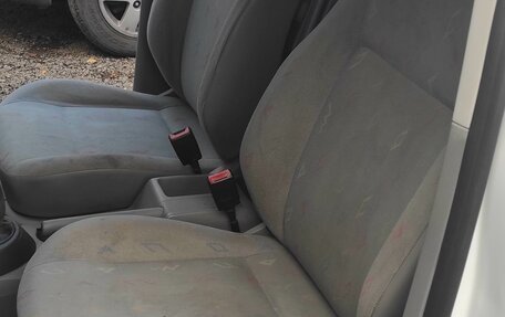 Volkswagen Caddy III рестайлинг, 2008 год, 525 000 рублей, 15 фотография
