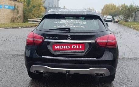 Mercedes-Benz GLA, 2018 год, 1 900 000 рублей, 2 фотография