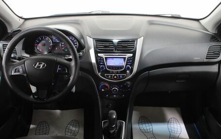 Hyundai Solaris II рестайлинг, 2013 год, 690 000 рублей, 14 фотография