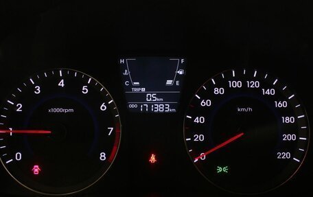 Hyundai Solaris II рестайлинг, 2013 год, 690 000 рублей, 13 фотография