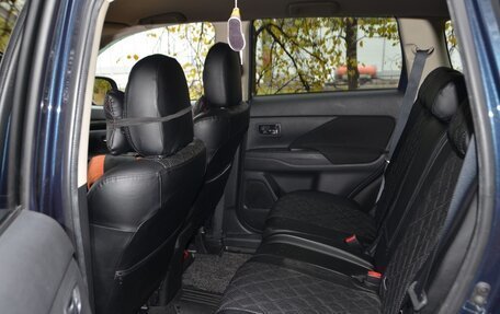 Mitsubishi Outlander III рестайлинг 3, 2021 год, 2 200 000 рублей, 13 фотография