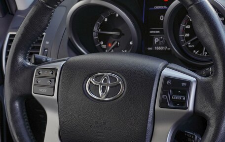 Toyota Land Cruiser Prado 150 рестайлинг 2, 2016 год, 4 309 000 рублей, 22 фотография