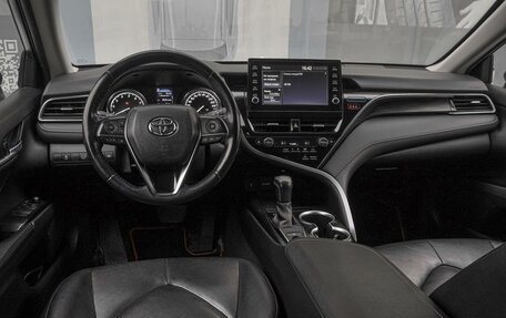 Toyota Camry, 2021 год, 2 969 000 рублей, 6 фотография