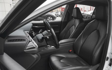 Toyota Camry, 2021 год, 2 969 000 рублей, 10 фотография