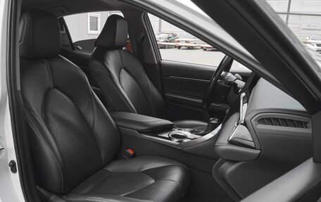 Toyota Camry, 2021 год, 2 969 000 рублей, 8 фотография