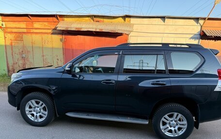 Toyota Land Cruiser Prado 150 рестайлинг 2, 2009 год, 2 390 000 рублей, 2 фотография