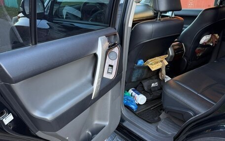 Toyota Land Cruiser Prado 150 рестайлинг 2, 2009 год, 2 390 000 рублей, 11 фотография