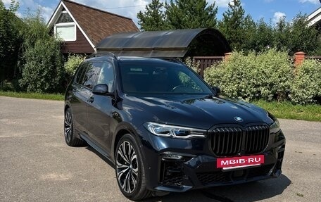 BMW X7, 2021 год, 9 490 000 рублей, 2 фотография