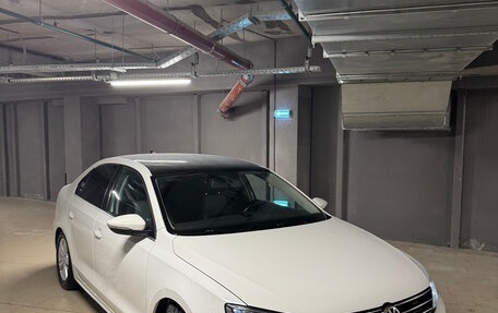 Volkswagen Jetta VI, 2015 год, 1 450 000 рублей, 2 фотография