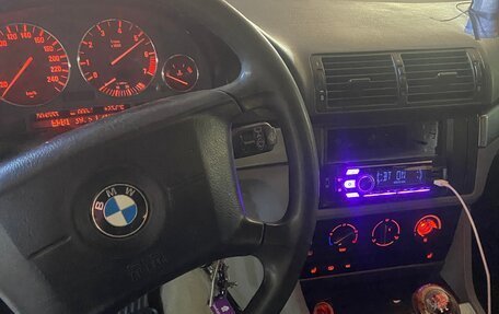 BMW 5 серия, 2000 год, 598 000 рублей, 10 фотография