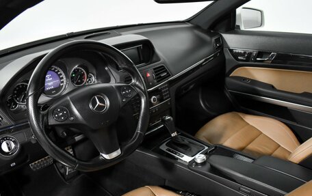 Mercedes-Benz E-Класс, 2010 год, 1 490 000 рублей, 9 фотография