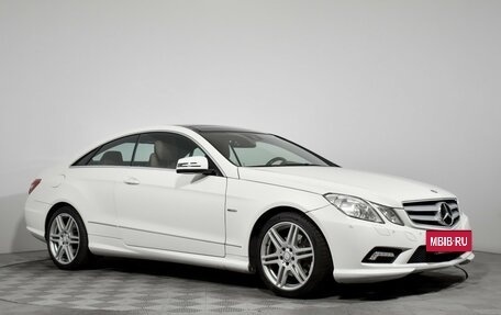 Mercedes-Benz E-Класс, 2010 год, 1 490 000 рублей, 3 фотография