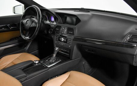Mercedes-Benz E-Класс, 2010 год, 1 490 000 рублей, 13 фотография
