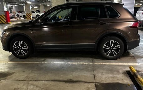 Volkswagen Tiguan II, 2019 год, 3 300 000 рублей, 6 фотография