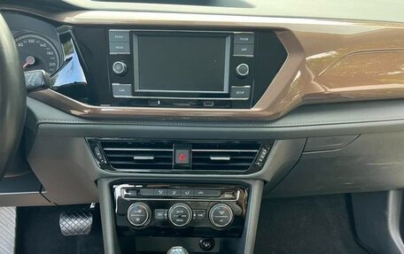Volkswagen Tharu, 2021 год, 1 750 000 рублей, 15 фотография