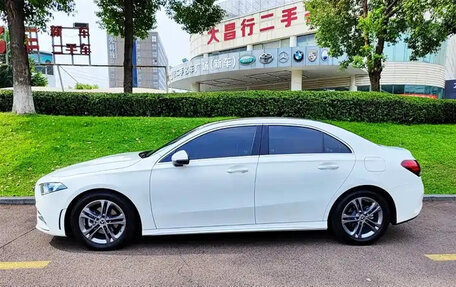 Mercedes-Benz A-Класс, 2022 год, 1 431 555 рублей, 3 фотография