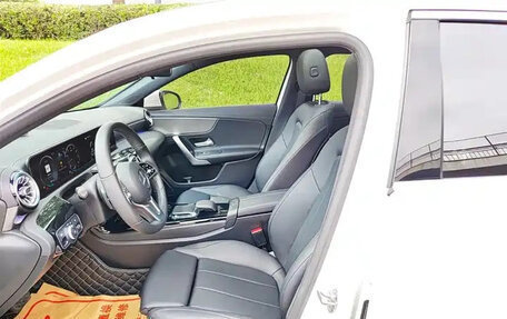 Mercedes-Benz A-Класс, 2022 год, 1 431 555 рублей, 15 фотография