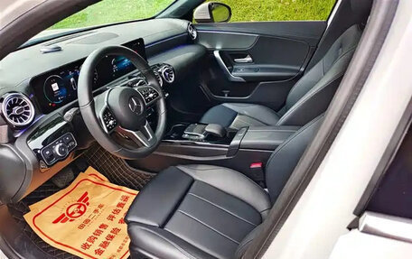 Mercedes-Benz A-Класс, 2022 год, 1 431 555 рублей, 13 фотография