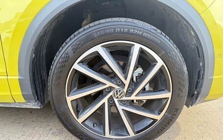 Volkswagen T-Roc I, 2023 год, 1 867 000 рублей, 15 фотография