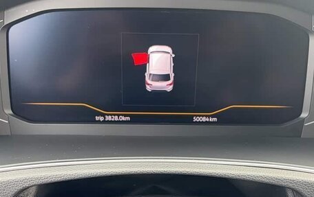 Volkswagen T-Roc I, 2023 год, 1 700 000 рублей, 9 фотография