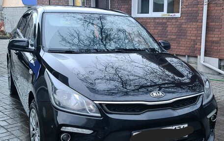 KIA Rio IV, 2019 год, 1 300 000 рублей, 1 фотография