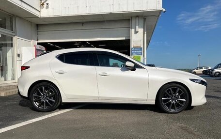 Mazda 3, 2021 год, 1 200 000 рублей, 4 фотография