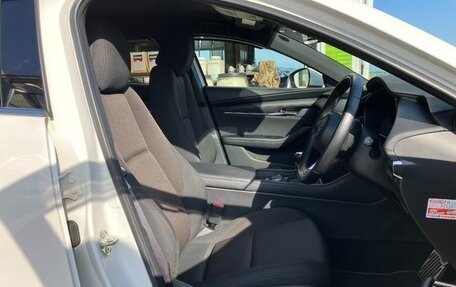 Mazda 3, 2021 год, 1 200 000 рублей, 11 фотография