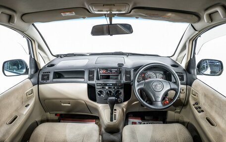 Toyota Corolla Spacio II, 2004 год, 700 000 рублей, 8 фотография