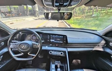 Hyundai Elantra, 2021 год, 1 280 000 рублей, 4 фотография