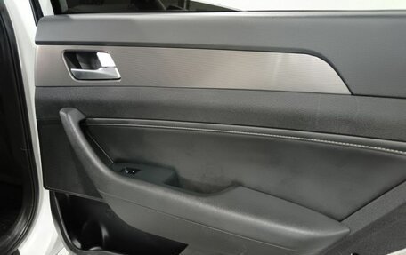 Hyundai Sonata VII, 2018 год, 2 130 000 рублей, 23 фотография