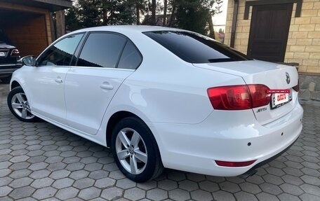 Volkswagen Jetta VI, 2012 год, 850 000 рублей, 3 фотография