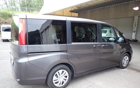 Honda Stepwgn IV, 2021 год, 1 500 000 рублей, 4 фотография