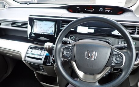Honda Stepwgn IV, 2021 год, 1 500 000 рублей, 6 фотография