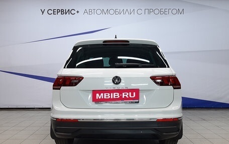 Volkswagen Tiguan II, 2021 год, 2 469 000 рублей, 4 фотография
