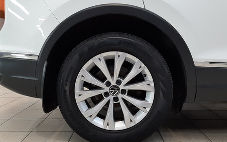 Volkswagen Tiguan II, 2021 год, 2 469 000 рублей, 13 фотография