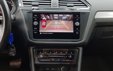 Volkswagen Tiguan II, 2021 год, 2 469 000 рублей, 15 фотография