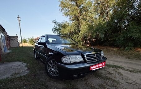 Mercedes-Benz C-Класс, 1998 год, 685 000 рублей, 3 фотография