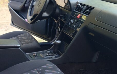 Mercedes-Benz C-Класс, 1998 год, 685 000 рублей, 24 фотография