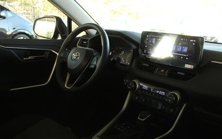Toyota RAV4, 2025 год, 4 300 000 рублей, 17 фотография