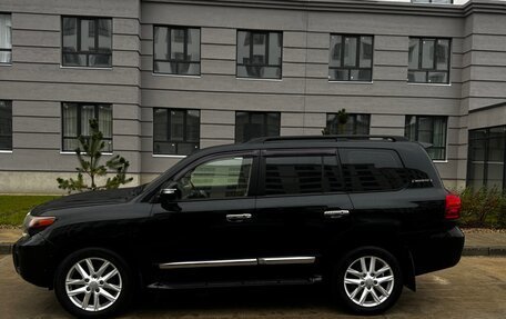 Toyota Land Cruiser 200, 2013 год, 2 890 000 рублей, 2 фотография