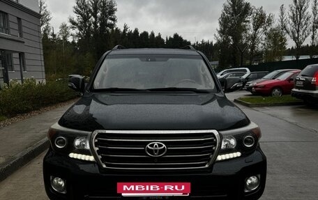 Toyota Land Cruiser 200, 2013 год, 2 890 000 рублей, 3 фотография